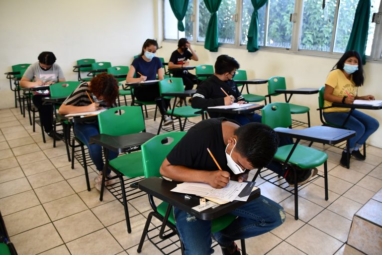Cerca de 43 mil Estudiantes Realizan Evaluación de Ingreso a Bachilleres
