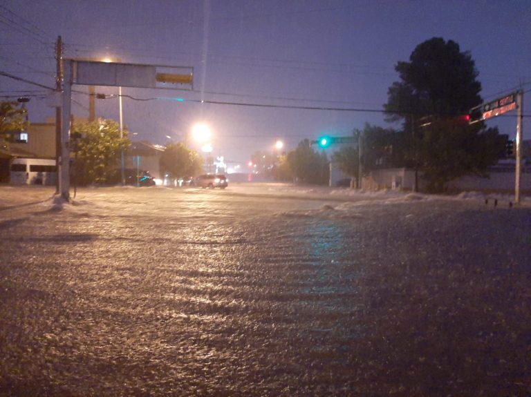 Emiten autoridades estatales y municipales reporte de daños por lluvias; llaman a no salir a las calles