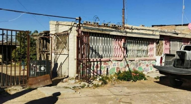 Localizan cinco cuerpos inhumados de manera clandestina en vivienda en Ciudad Juárez