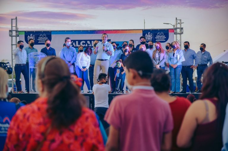 Visita Marco Bonilla a vecinos de Vistas Cerro Grande y realiza 150 gestiones