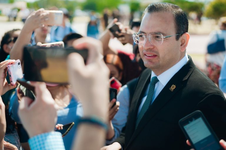 Insta alcalde a chihuahuenses a continuar cuidándose del Covid-19