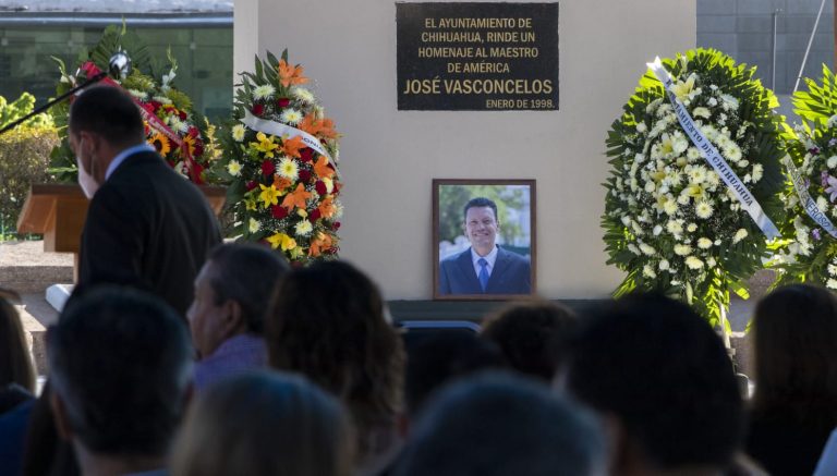 Rinden homenaje al maestro Miguel Jiménez Realivázquez
