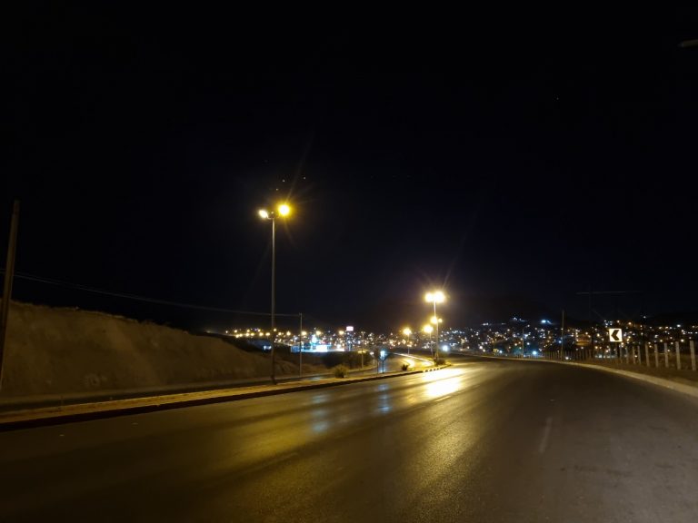 Avanza al 90% el mantenimiento de alumbrado público en el Periférico R. Almada