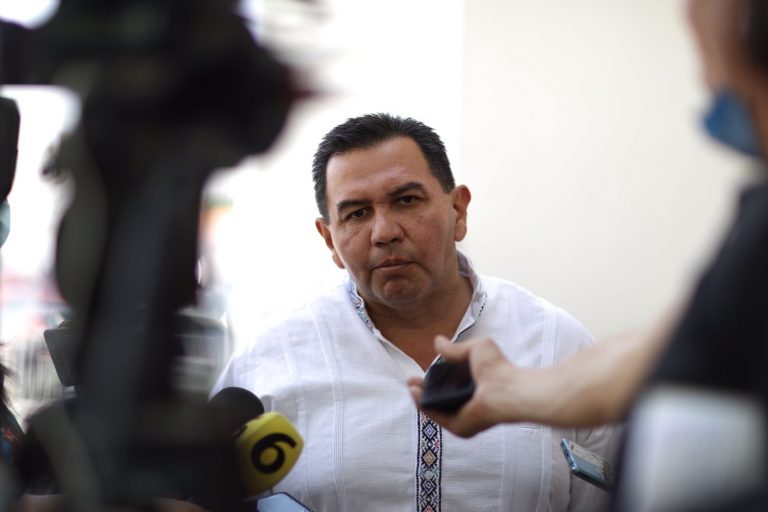 Bloquea titular de la JMAS abasto de agua para familias que viven en Los Kilómetros