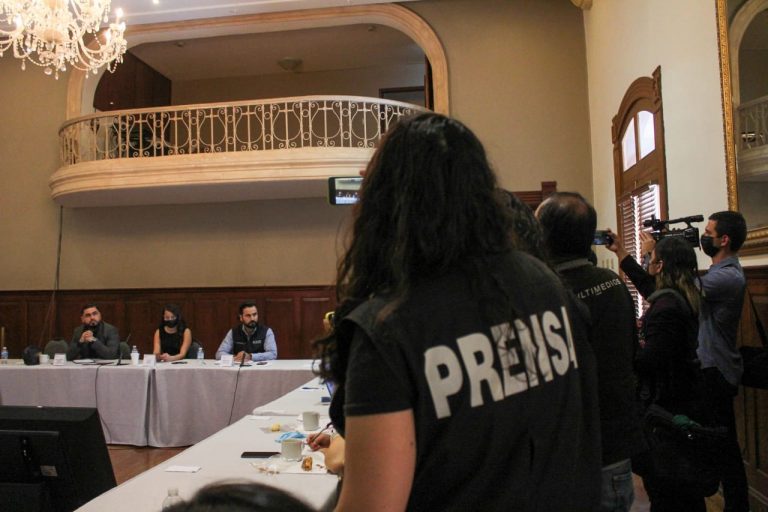 Consulta de Ley de protección a periodistas y defensores; sin periodistas, ni defensores de DH