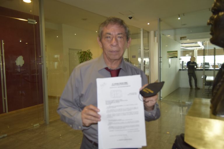 Se desiste Cortinas Murra de juicio político vs Corral