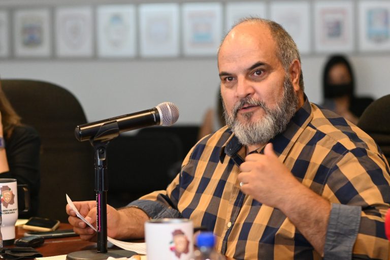 ”Sin sustento legal la multa contra ciudadanos por no pagar placas nuevas”: Busca Benjamín Carrera placas permanentes