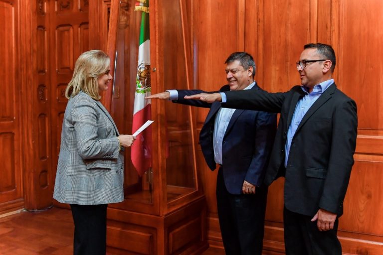 Realiza gobernadora cambios en cinco áreas de su gabinete