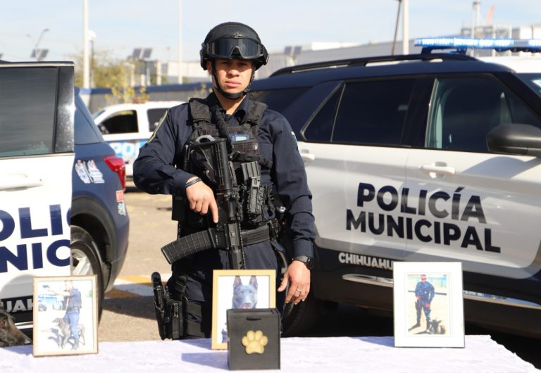 Despiden con homenaje a Jack, perro policía que sirvió y protegió a su comunidad por tres años
