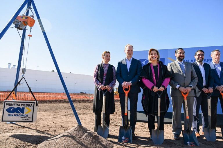 Colocan la primera piedra de la expansión de planta GKN Aeroespace