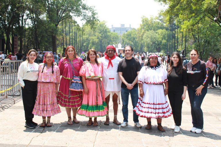 Presenta pueblo Rarámuri parte de sus tradiciones en Festival Turístico en Chapultepec