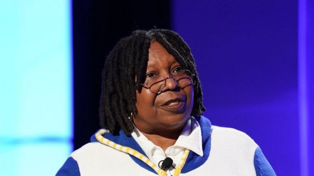 Whoopi Goldberg respalda a la Academia ante la ausencia de la nominación de Margot Robbie a los premios Oscar