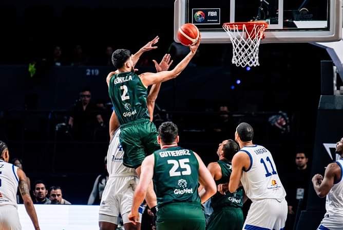 Mexico triunfa en tiempo extra