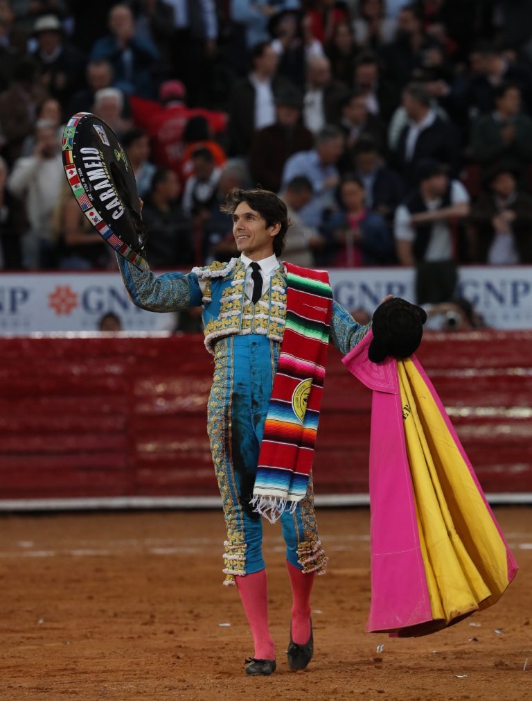 «Caramelo» en la Plaza México