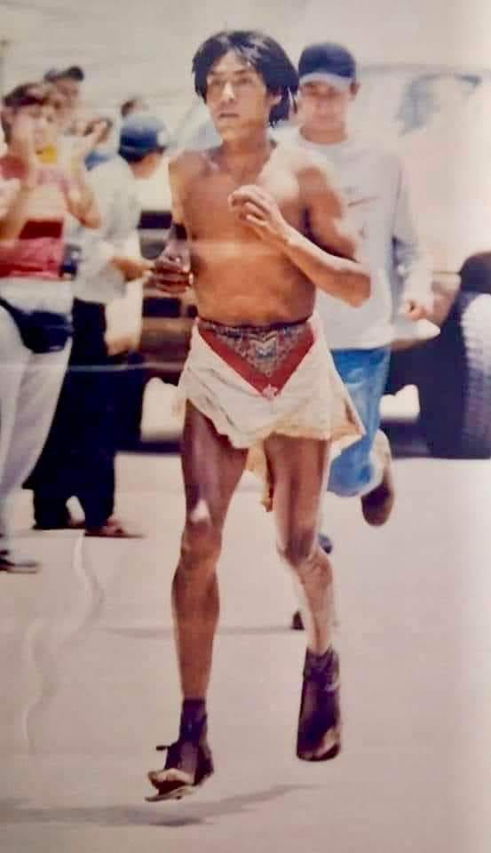 Recuerdan al ultramatonista rarámuri Arnulfo Quimare