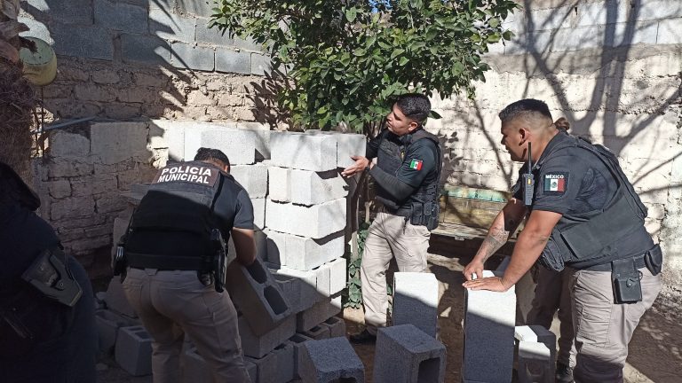 Policías de Proximidad mejoran vivienda de familia vulnerable de colonia CDP
