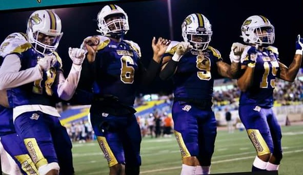 Caudillos siguen en plan arrollador