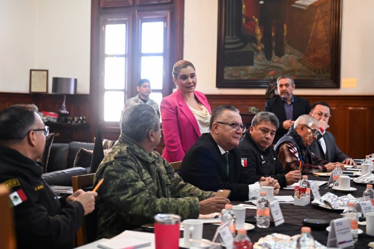 Sesiona Mesa de Seguridad en Palacio de Gobierno