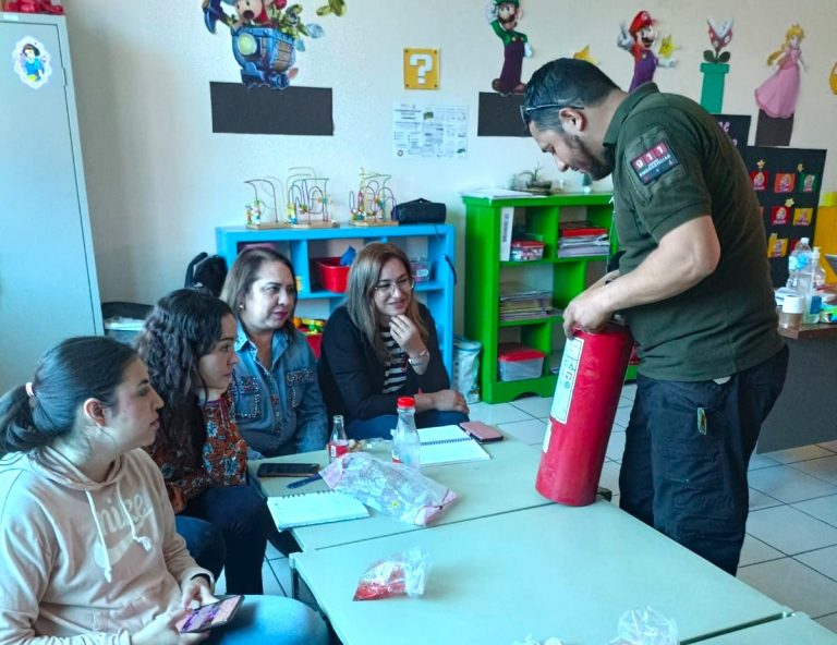 Capacitan a docentes de Preescolar en casos de emergencias en Parral