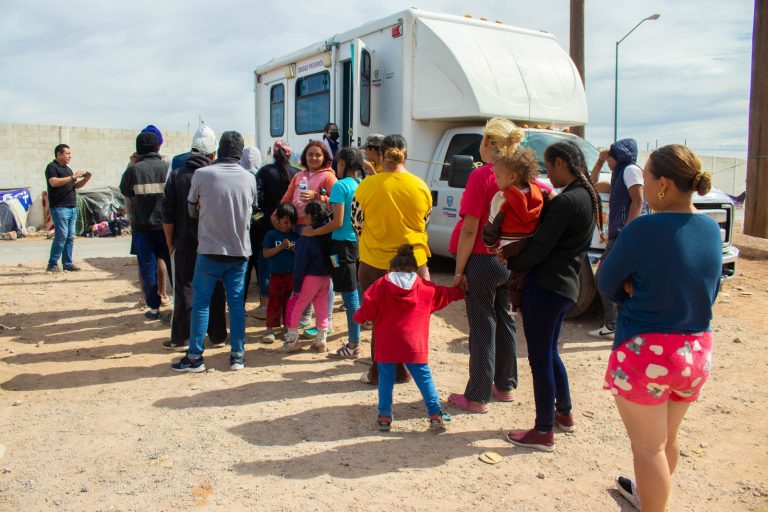 Atiende personal de la Región Sanitaria I a migrantes