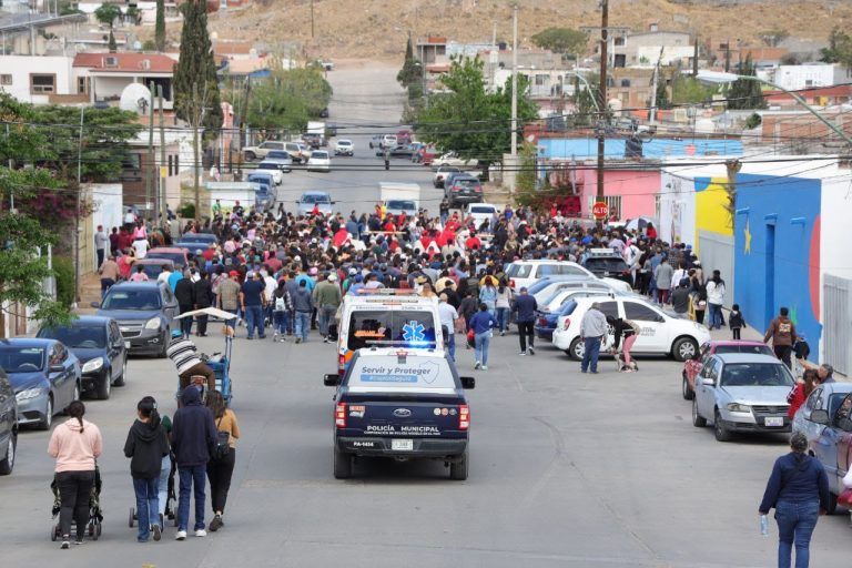 Resguarda Policía Municipal representaciones del viacrucis en la ciudad