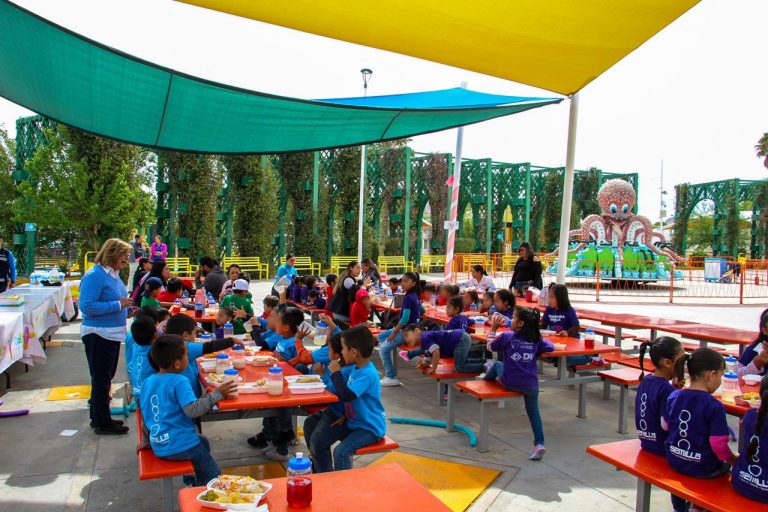 Disfrutan niñas y niños de la Casa Cuna del DIF Estatal convivio en el “Parque El Colibrí”