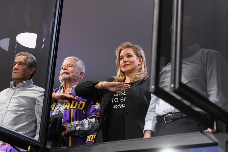 Celebra Gobernadora el regreso a Chihuahua de la Liga Mexicana de Beisbol