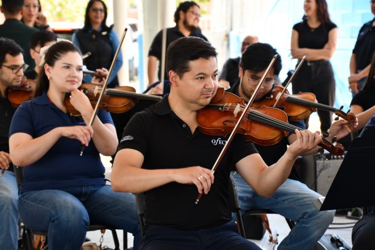 Implementan en primarias y secundarias el proyecto “Juntos Hacemos Música”