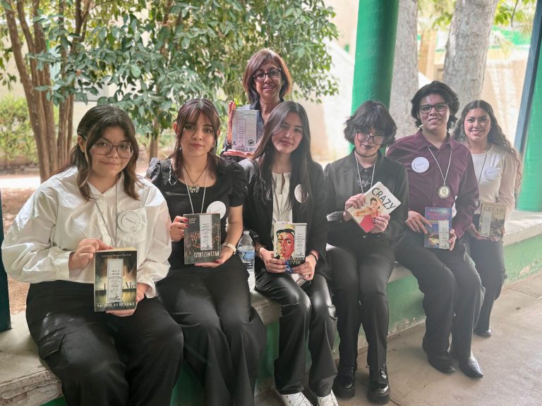 Presentan iniciativa “Club de siembra de libros por la paz”