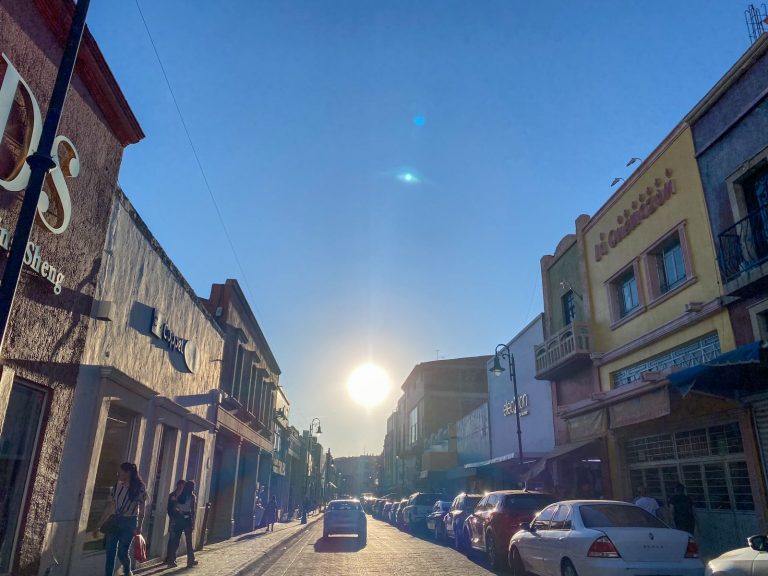 Recomiendan extremar precauciones ante segunda ola de calor en Parral