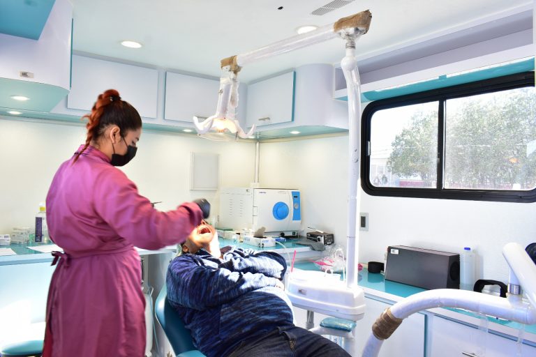 El Gobierno de Parral continúa con atención de la Unidad de Atención Dental