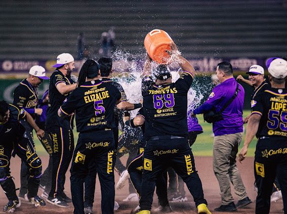 Dorados vence a Sultanes en extrainnings