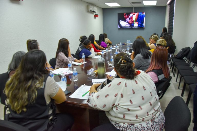 Continúa capacitación de asistentes sociales en detección de casos de desnutrición