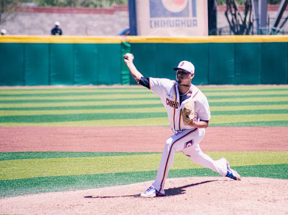 Toros embiste a Dorados