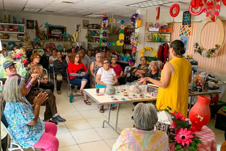 Invitan a adultos mayores a aprovechar atención psicológica en “Casas de los Abuelos”