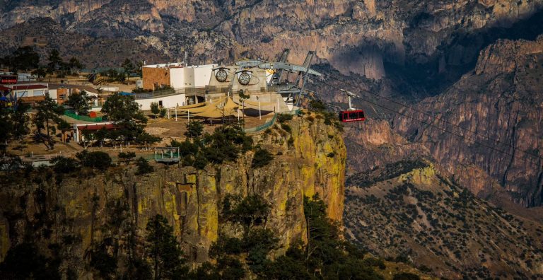 Es Parque Barrancas fuente empleo y apoyo para las  indígenas