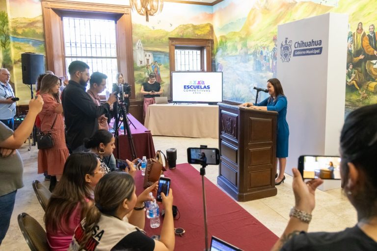 Invita Municipio a “Cultura Itinerante” en la Plaza de Armas