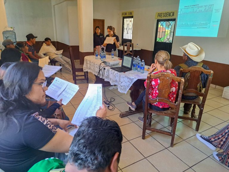 Reciben asistentes sociales de municipios serranos capacitación para detectar casos de desnutrición infantil