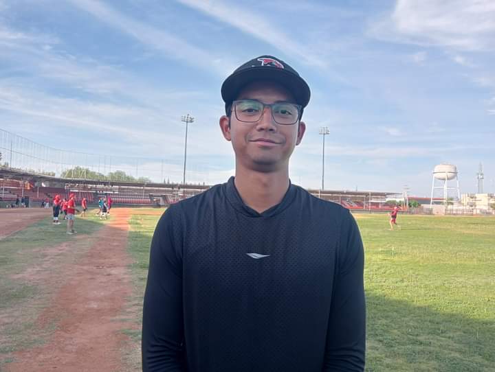 Julian Reyes lanza sin hit ni carrera a Indios