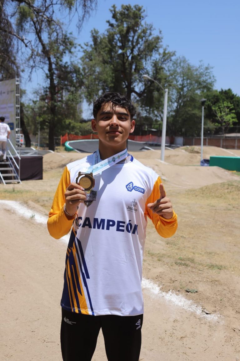 Gana Luis Molina medalla de oro en el BMX Racing de los Juegos Nacionales Conade