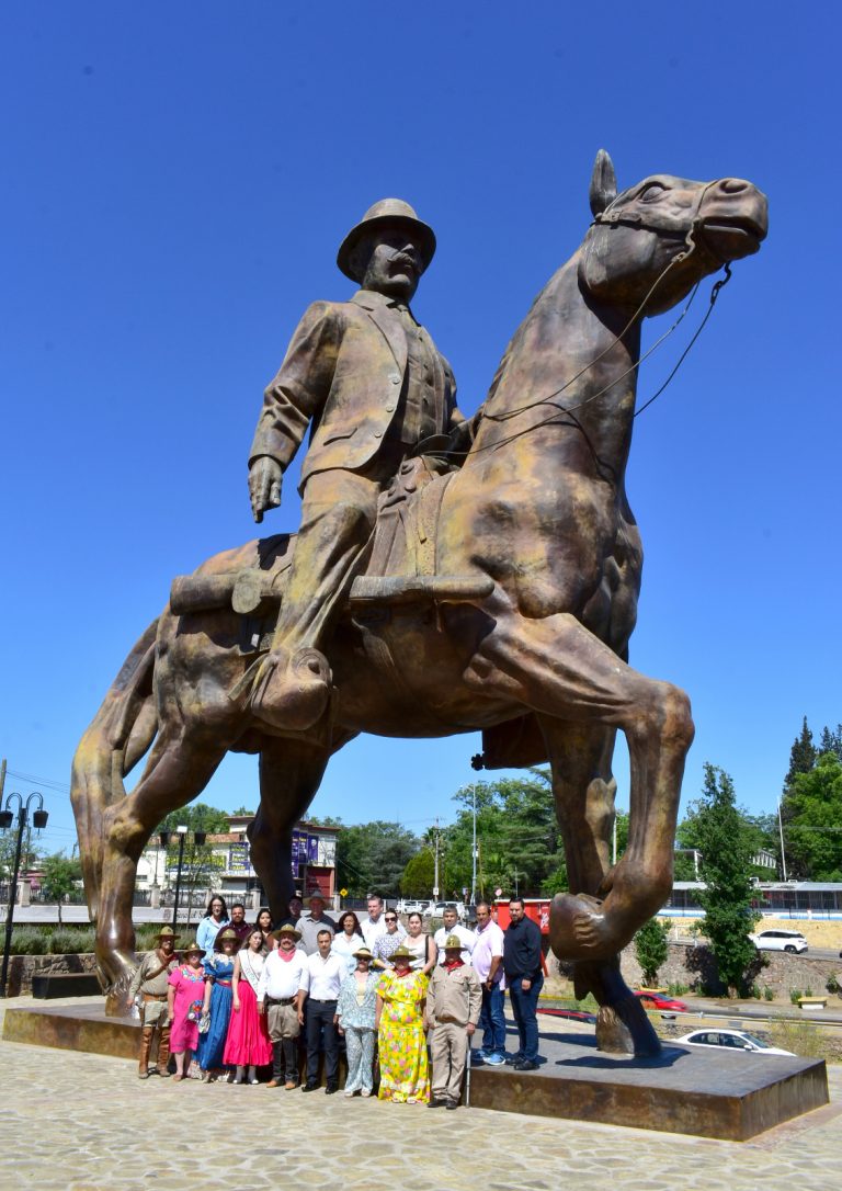 Celebra Gobierno de Parral el 146 aniversario del natalicio de Francisco Villa