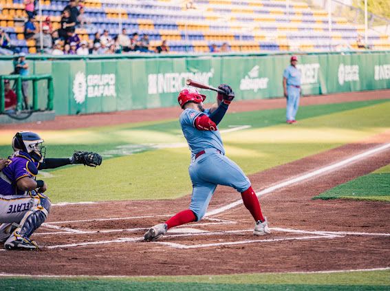 Aguila de Veracruz saca la escoba