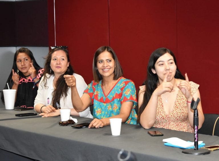 Celebran tercera semana del curso de Lengua de Señas Mexicana