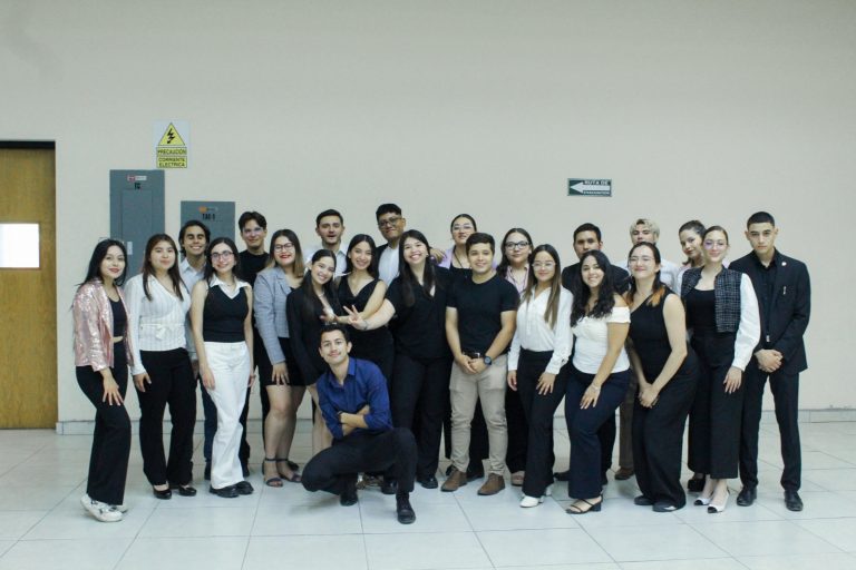 Proyecto “Raíces” se lleva el premio del programa “Juntos por la Juventud”