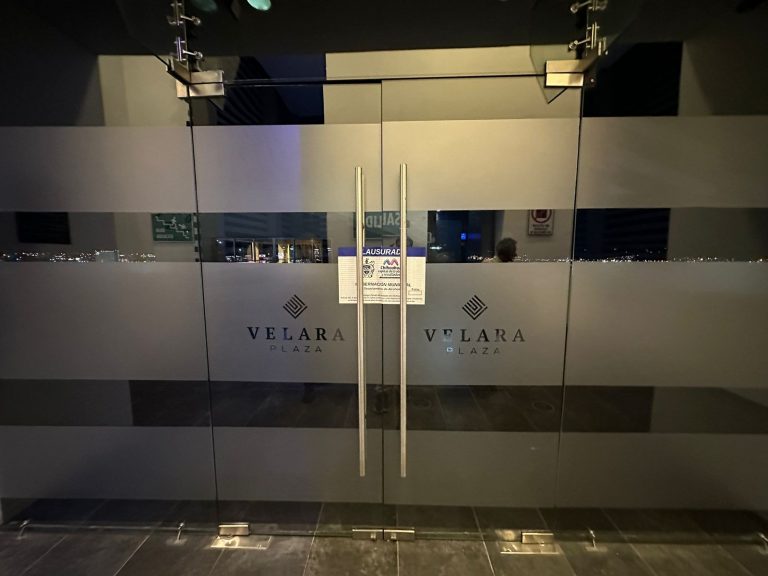 Le bajan la cortina a siete establecimientos en la Capital
