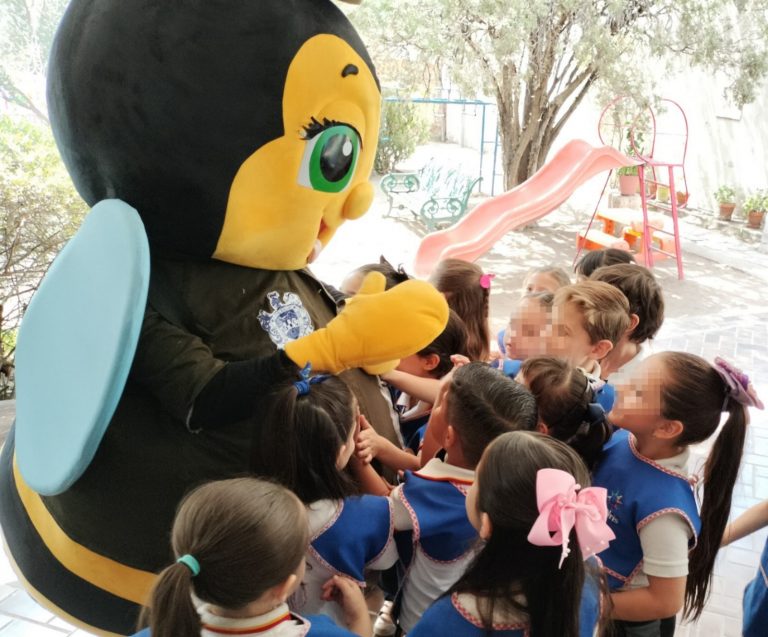 Capacitan a menores en cuidado ambiental