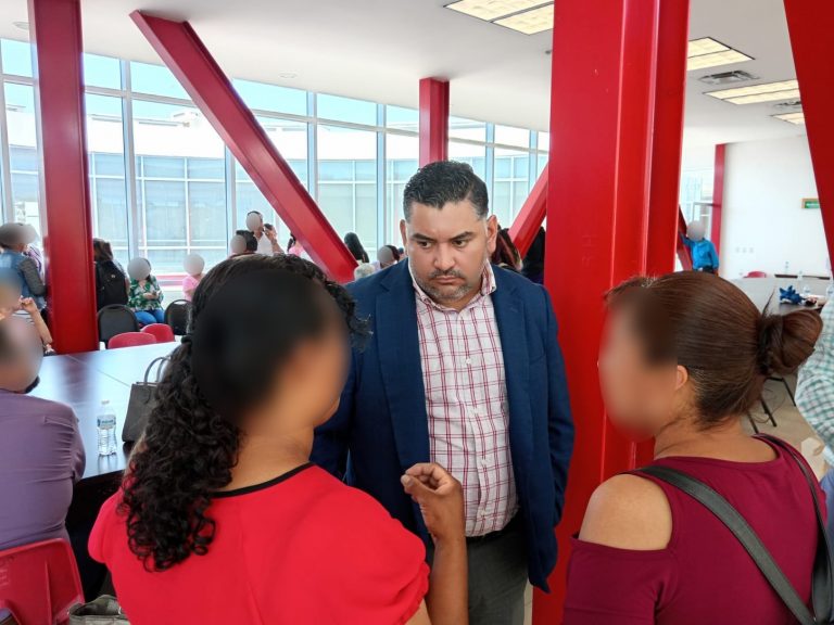 Se reúnen FGE y dependencias de Gobierno del Estado con familiares de víctimas de desaparición en Parral