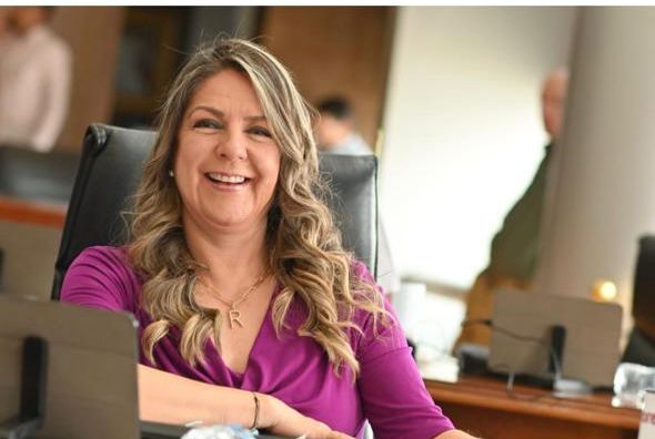 Urge Rosana Díaz a autoridades de vialidad estrategia para evitar accidentes viales