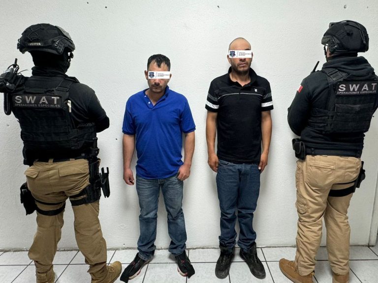 Captura Grupo SWAT de la SSPE a dos hombres con armas largas y presunta droga en Guachochi