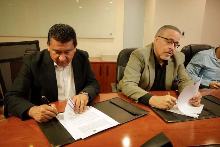 Firman convenio Pensiones y Coesvi para regularizar más de 800 viviendas y lotes en el estado